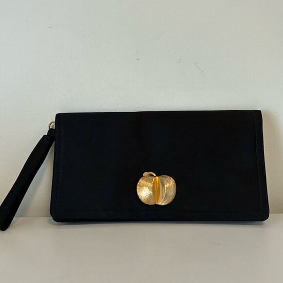 Vintage Bienen Davis black satin clutch/wristlet with goldtone 3D Apple detail - Picture 1 of 14